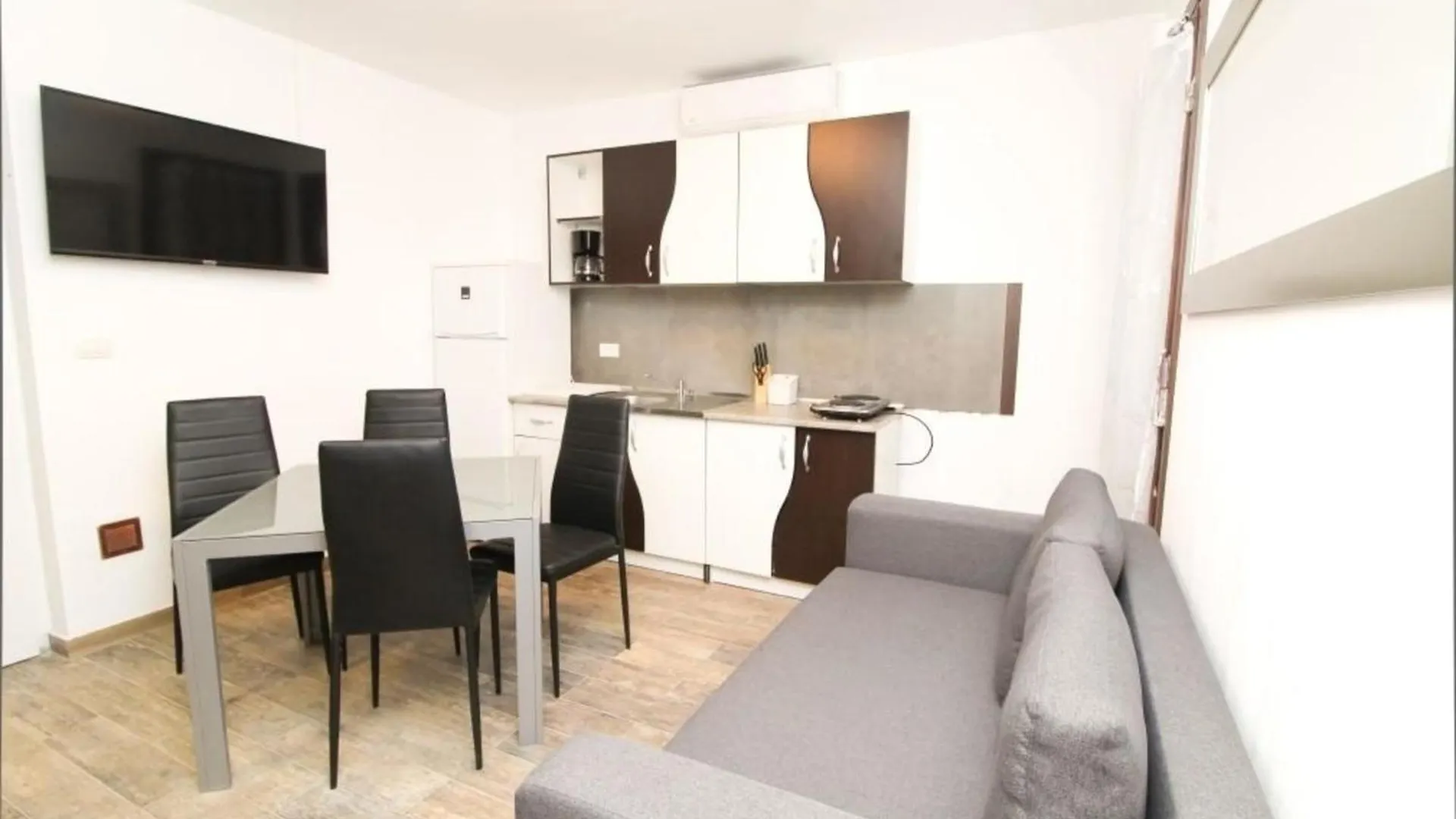 Apartment Ferienwohnung Fuer 4 Personen Ca 41 Qm In Bale, Istrien Istrische Riviera